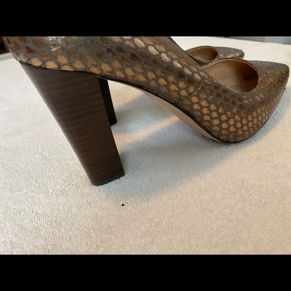 Gently Worn Super Gorgeous Heels By LOUISE ET CIE - Picture 5 of 8